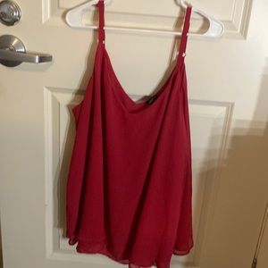 Tank top super flowy great for the summer